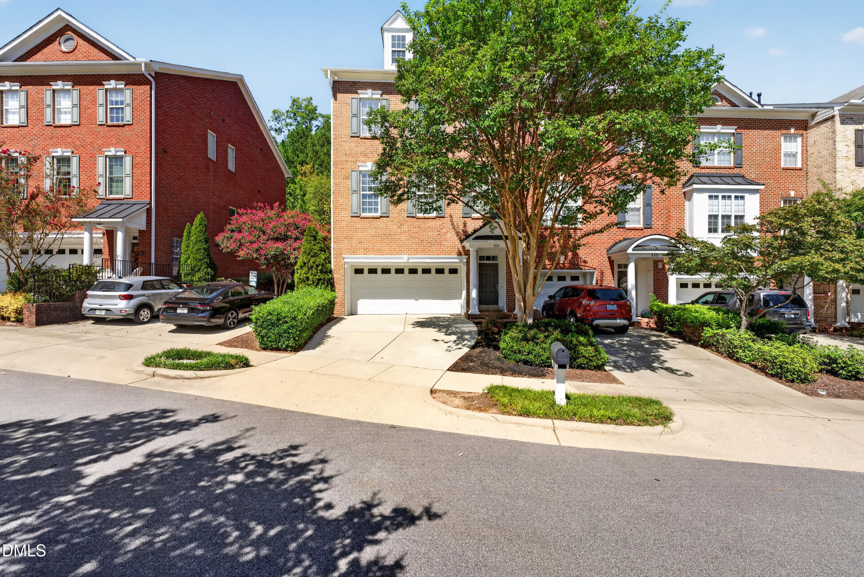 Bridgegate Dr, Cary, NC 27519