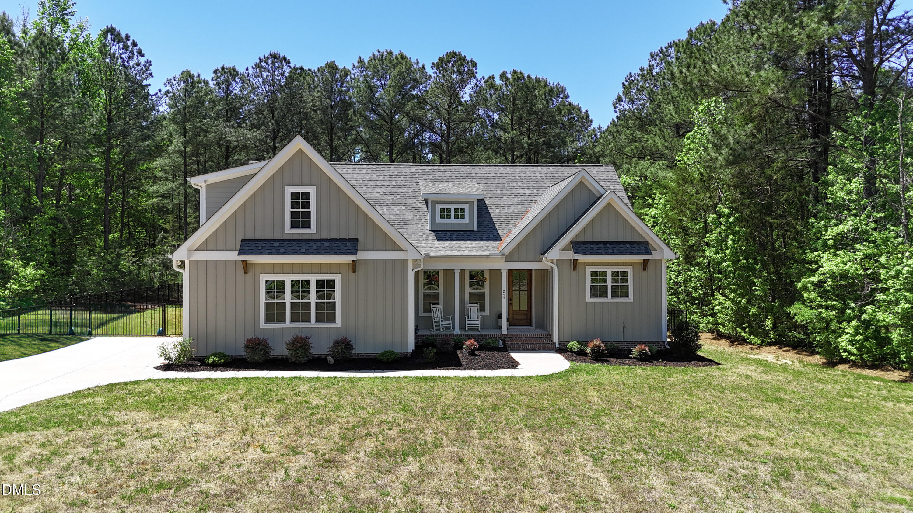 Whistlers Cv, Louisburg, NC 27549