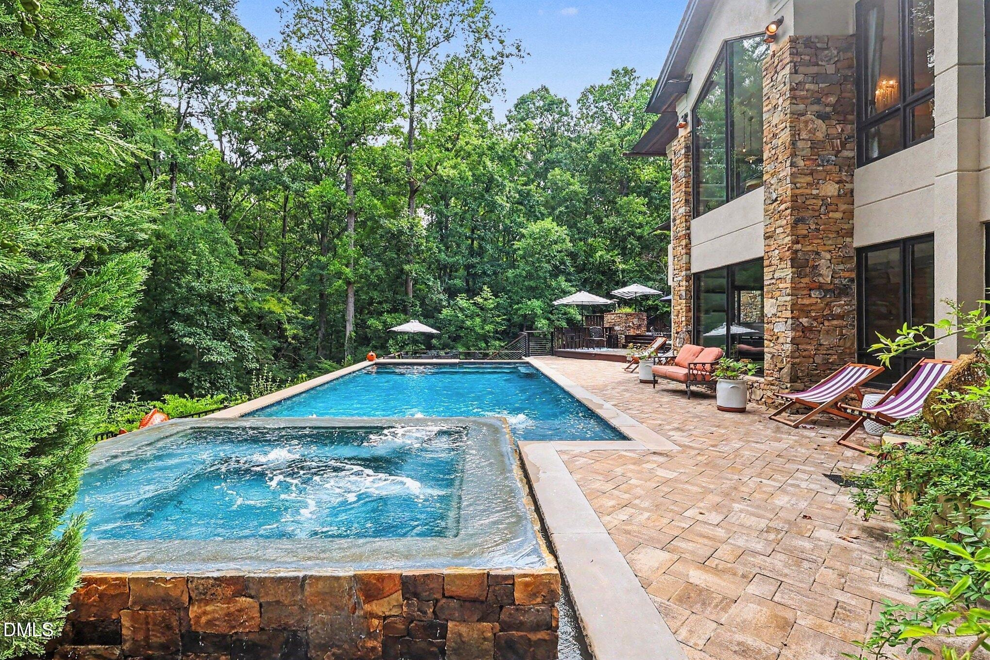 Iredell , Chapel Hill, NC 27517