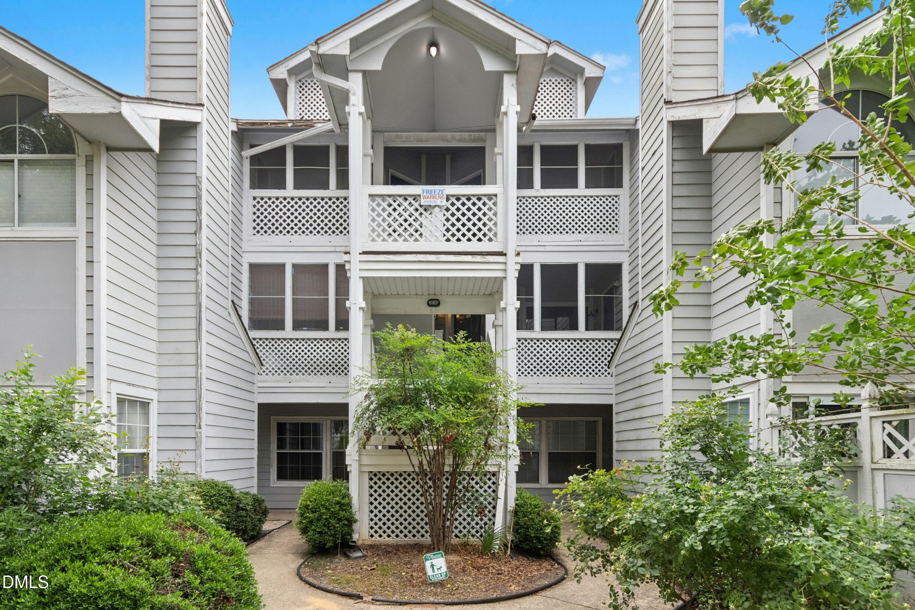 Avenida Del Sol Dr, Raleigh, NC 27616