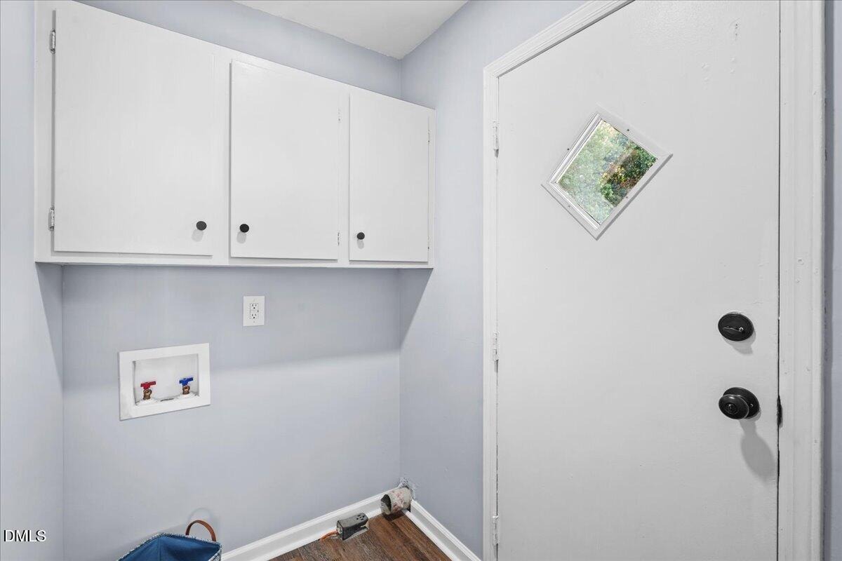 Robin St, Goldsboro, NC 27534