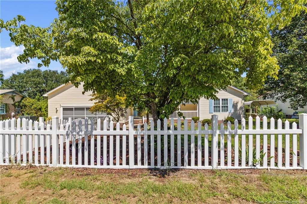 Darlington Dr, Fayetteville, NC 28311 #1