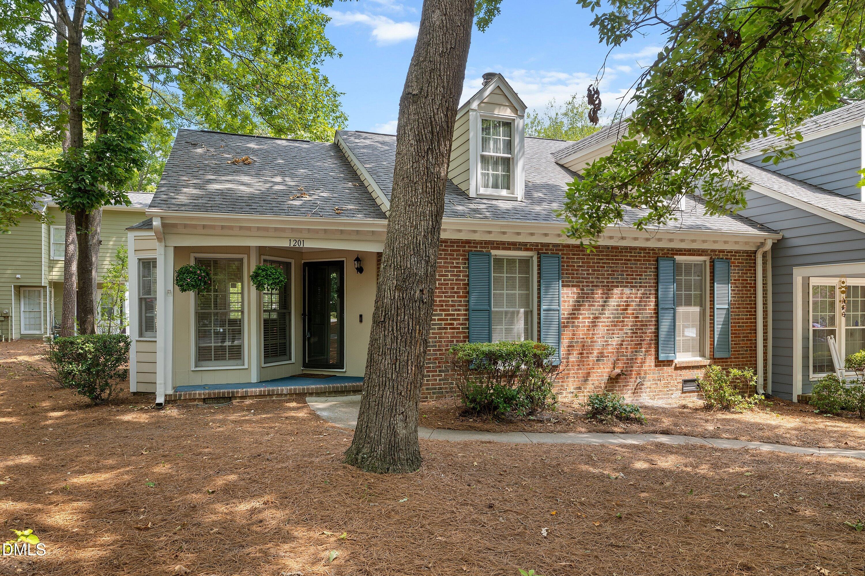 Deptford Ct, Raleigh, NC 27609