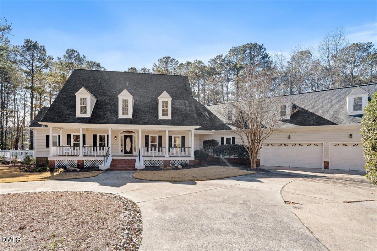 Moonflower Ct, Holly Springs, NC 27540