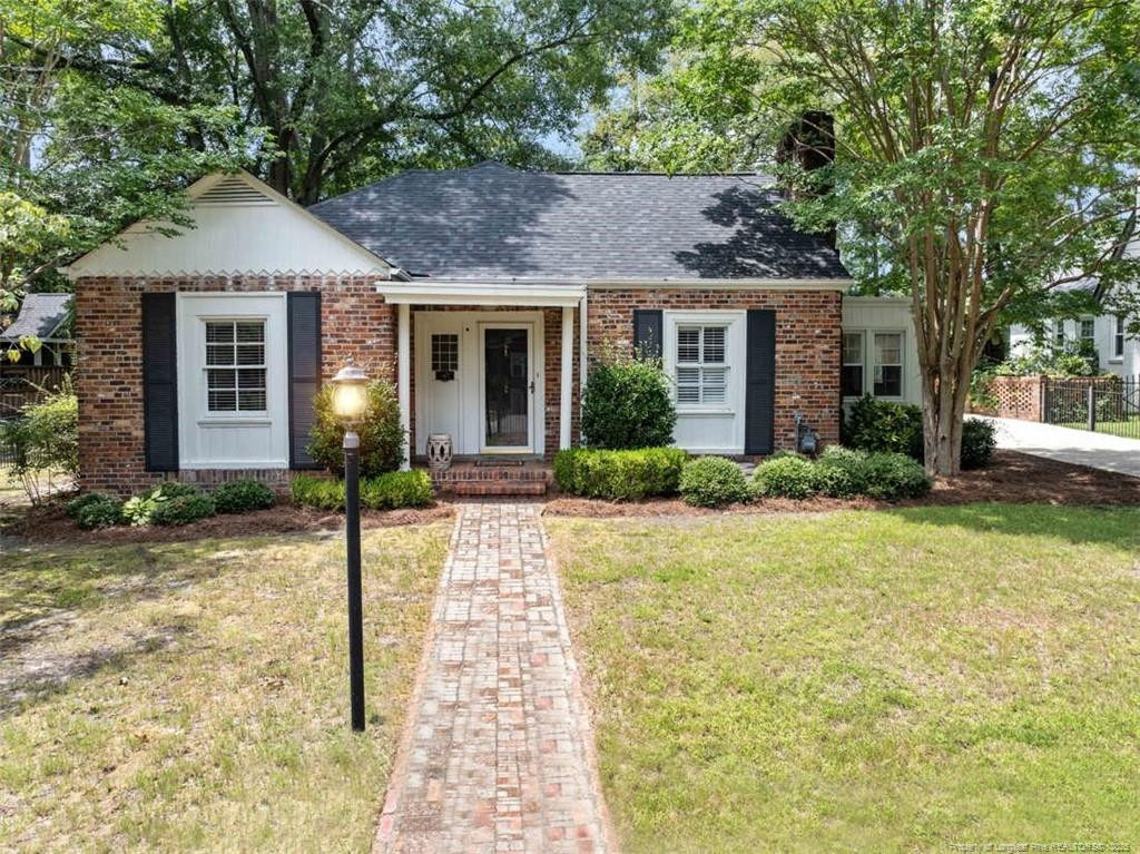 Huske St, Fayetteville, NC 28305