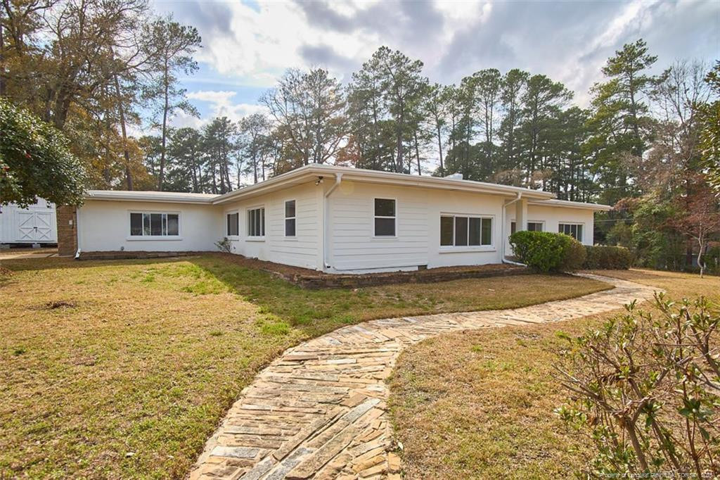 Kooler Cir, Fayetteville, NC 28305