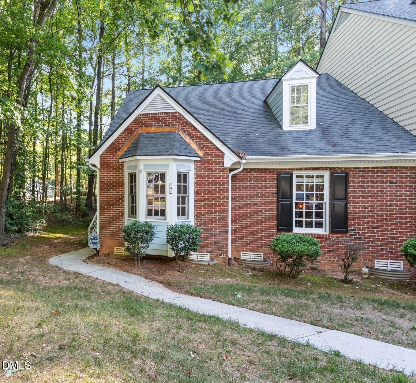 Hedgerow Ct, Cary, NC 27513