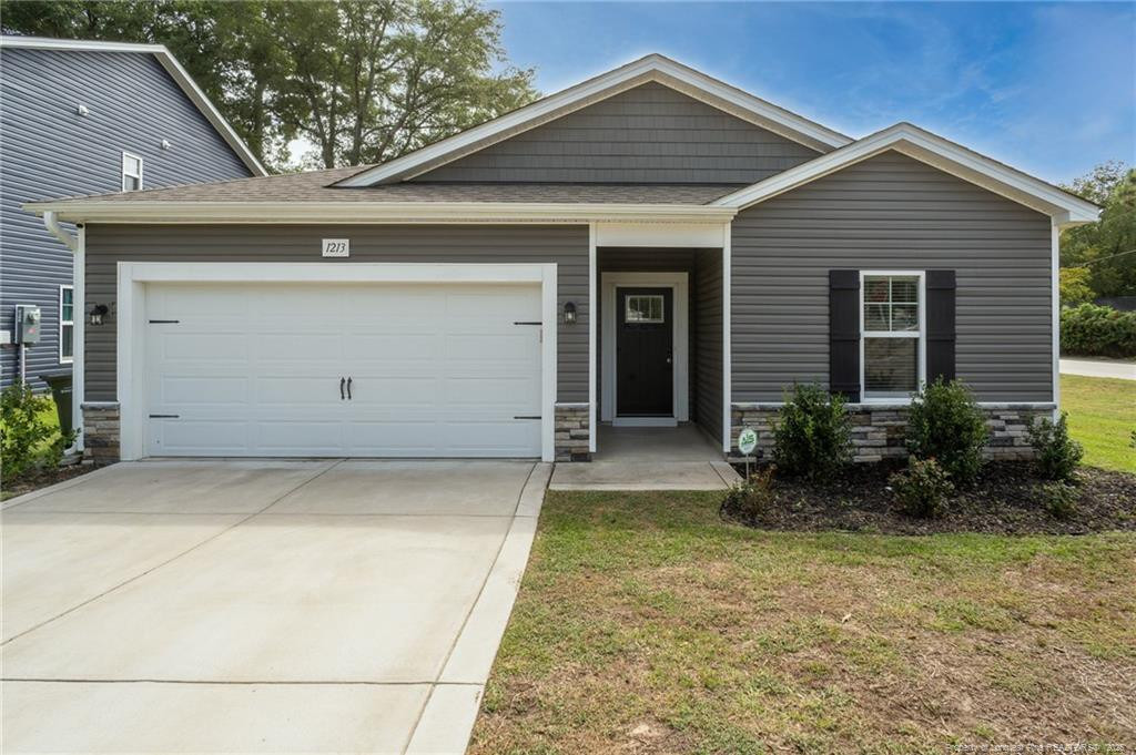 Branson St, Fayetteville, NC 28305
