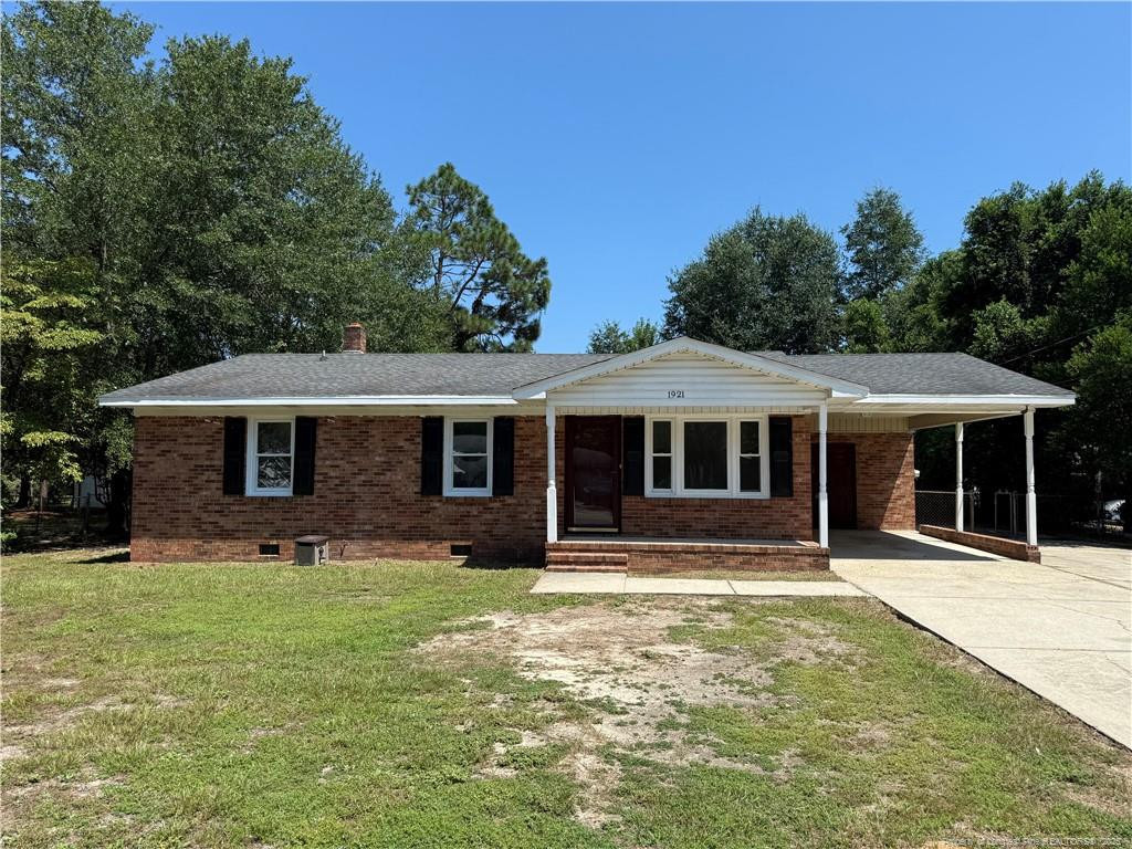 Roxie Ave, Fayetteville, NC 28304