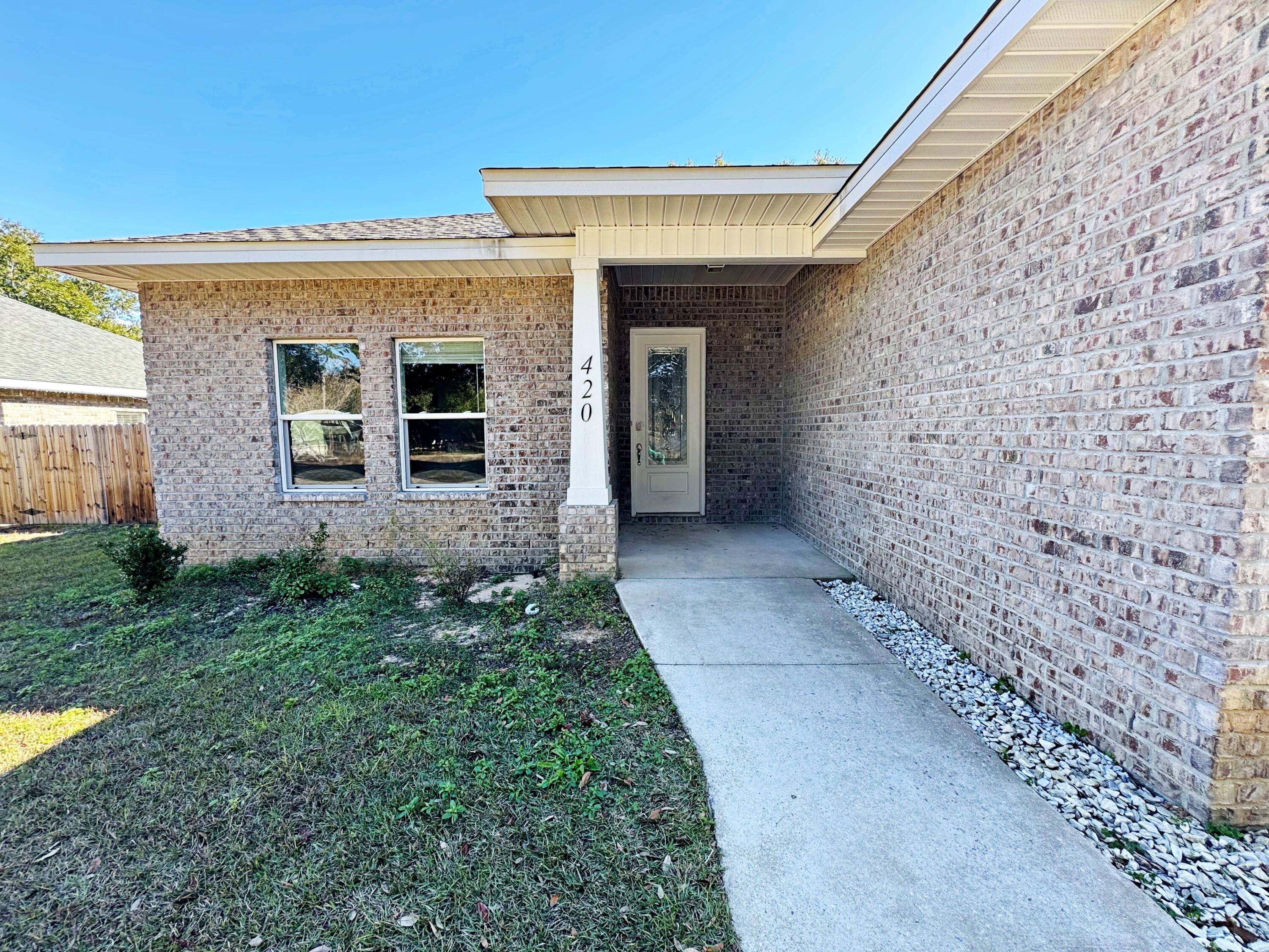 Little John Rd, Mary Esther, FL 32569