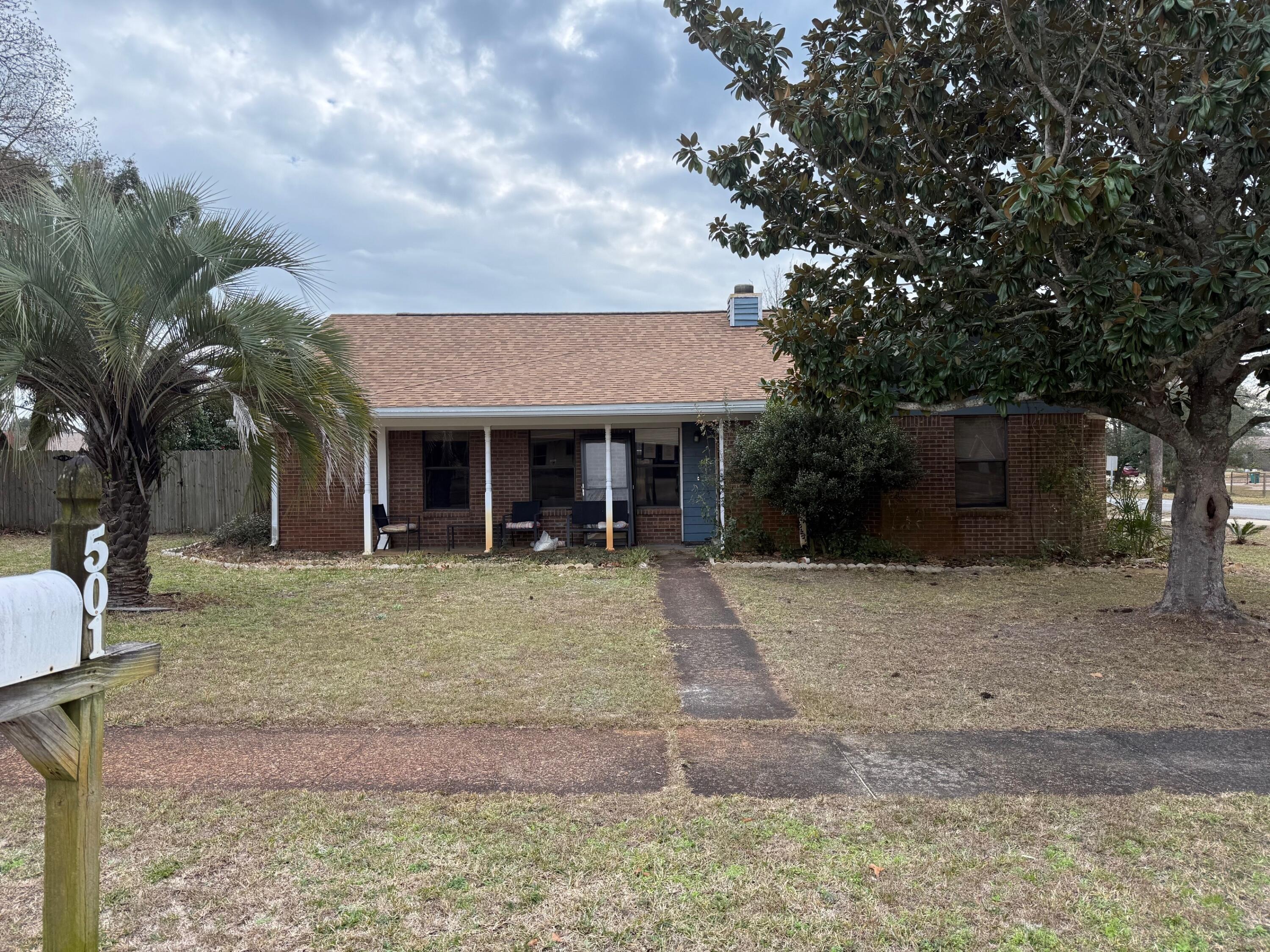 Rue Des Marseilles , Mary Esther, FL 32569