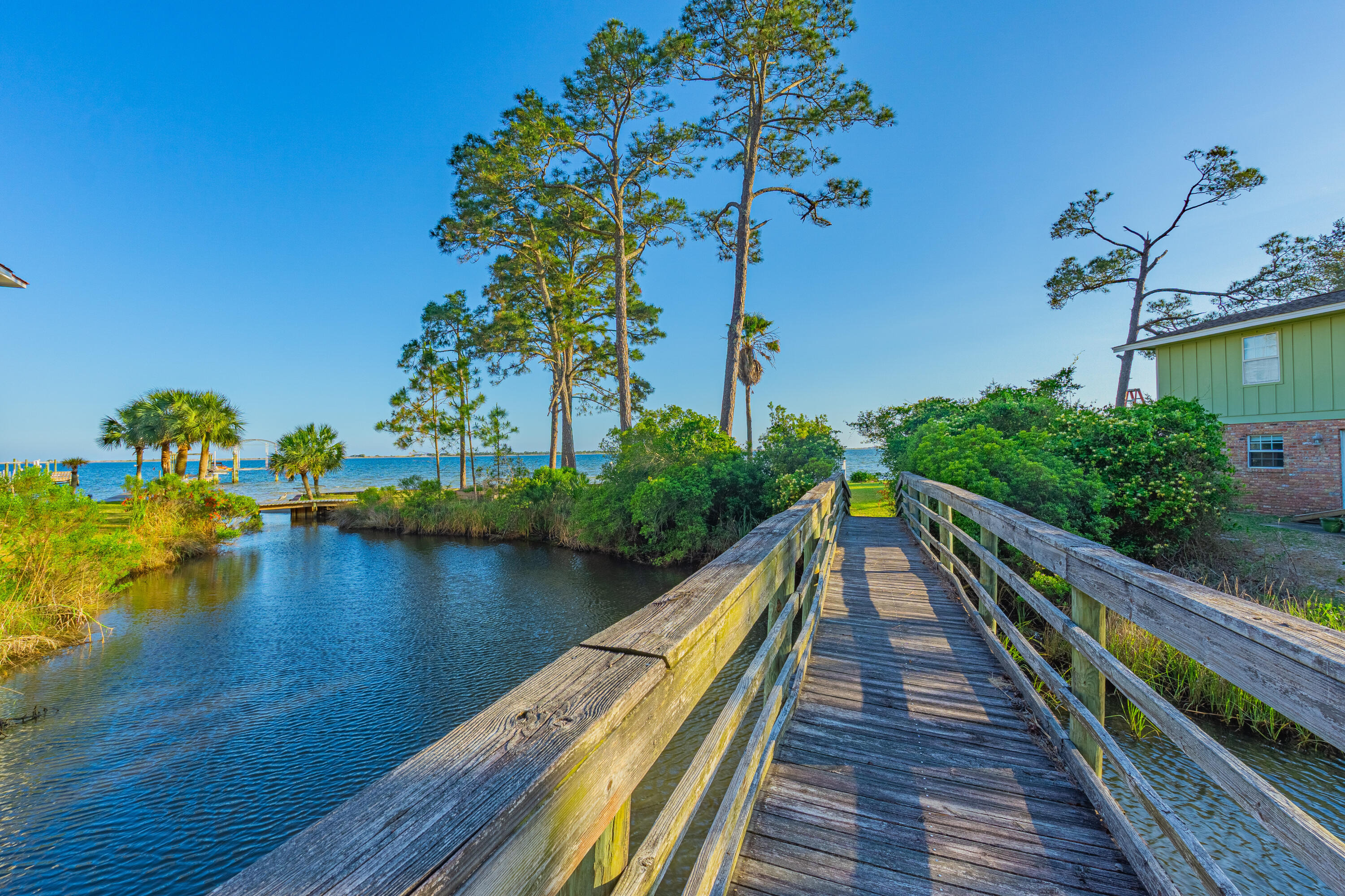 Atwater Ct, Mary Esther, FL 32569 #1