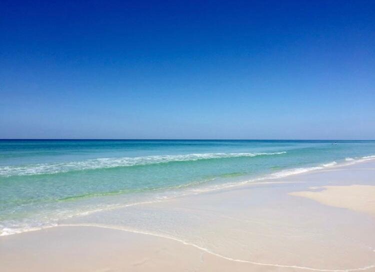 Bluefish Dr, Fort Walton Beach, FL 32548