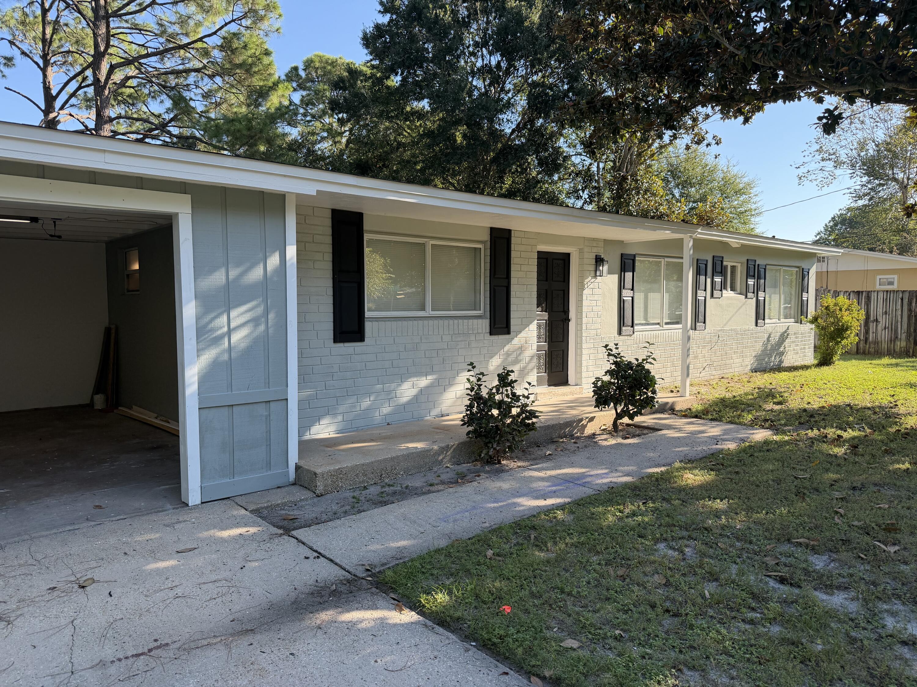 Bryn Mawr Blvd, Mary Esther, FL 32569