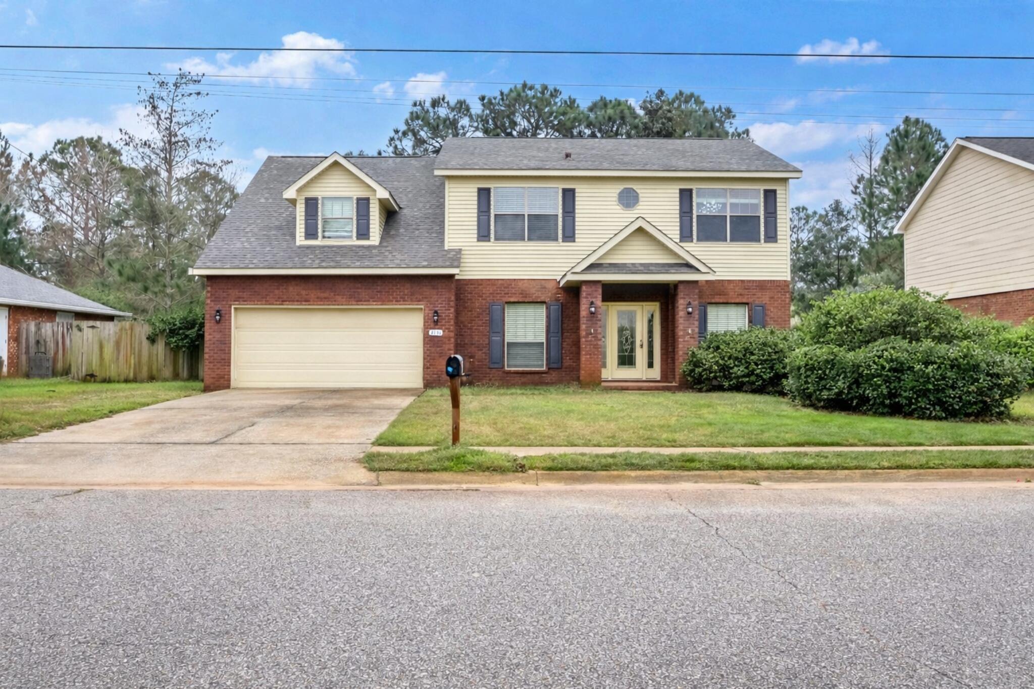 Sardinia Ct, Navarre, FL 32566