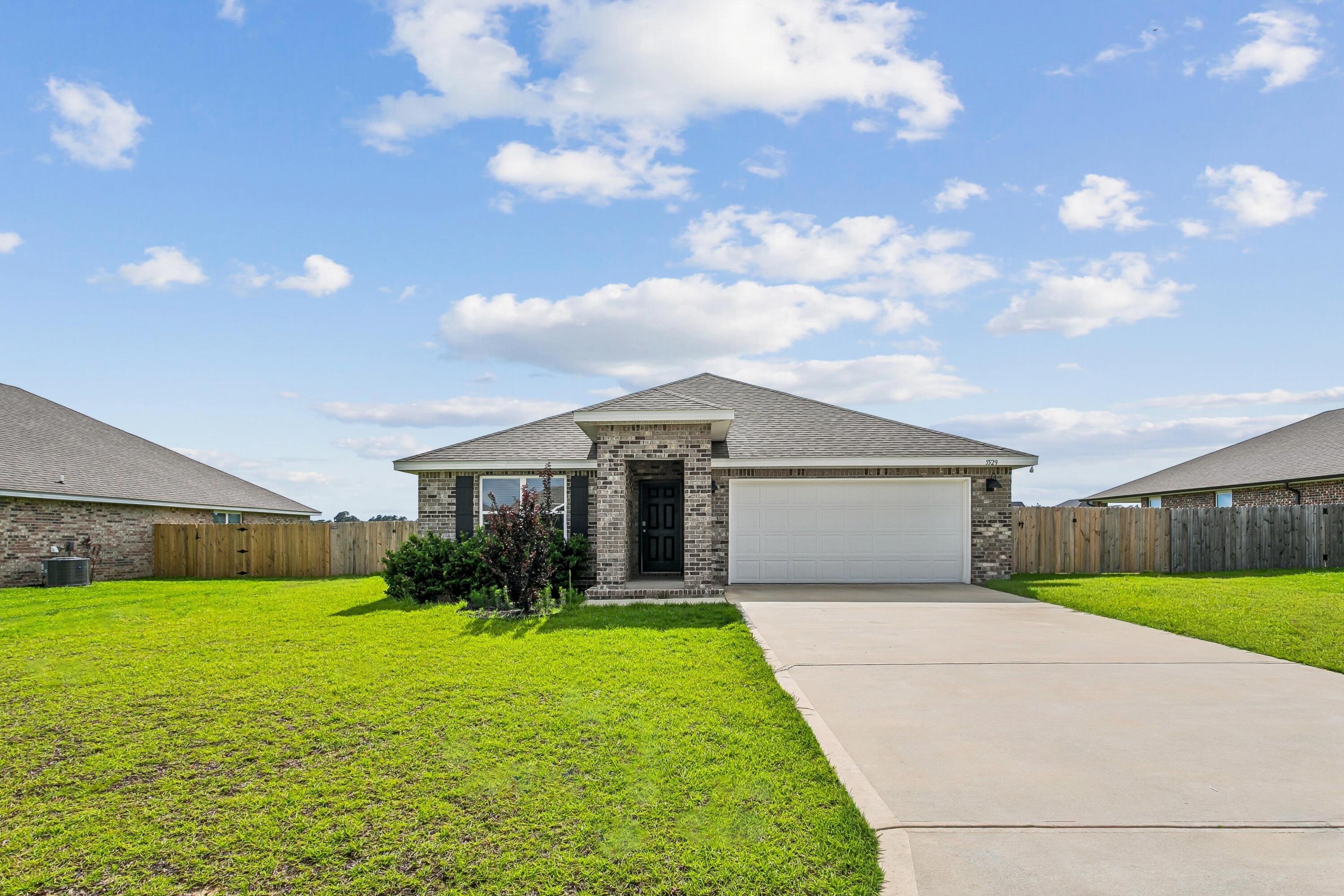 Silverbell Dr, Milton, FL 32583