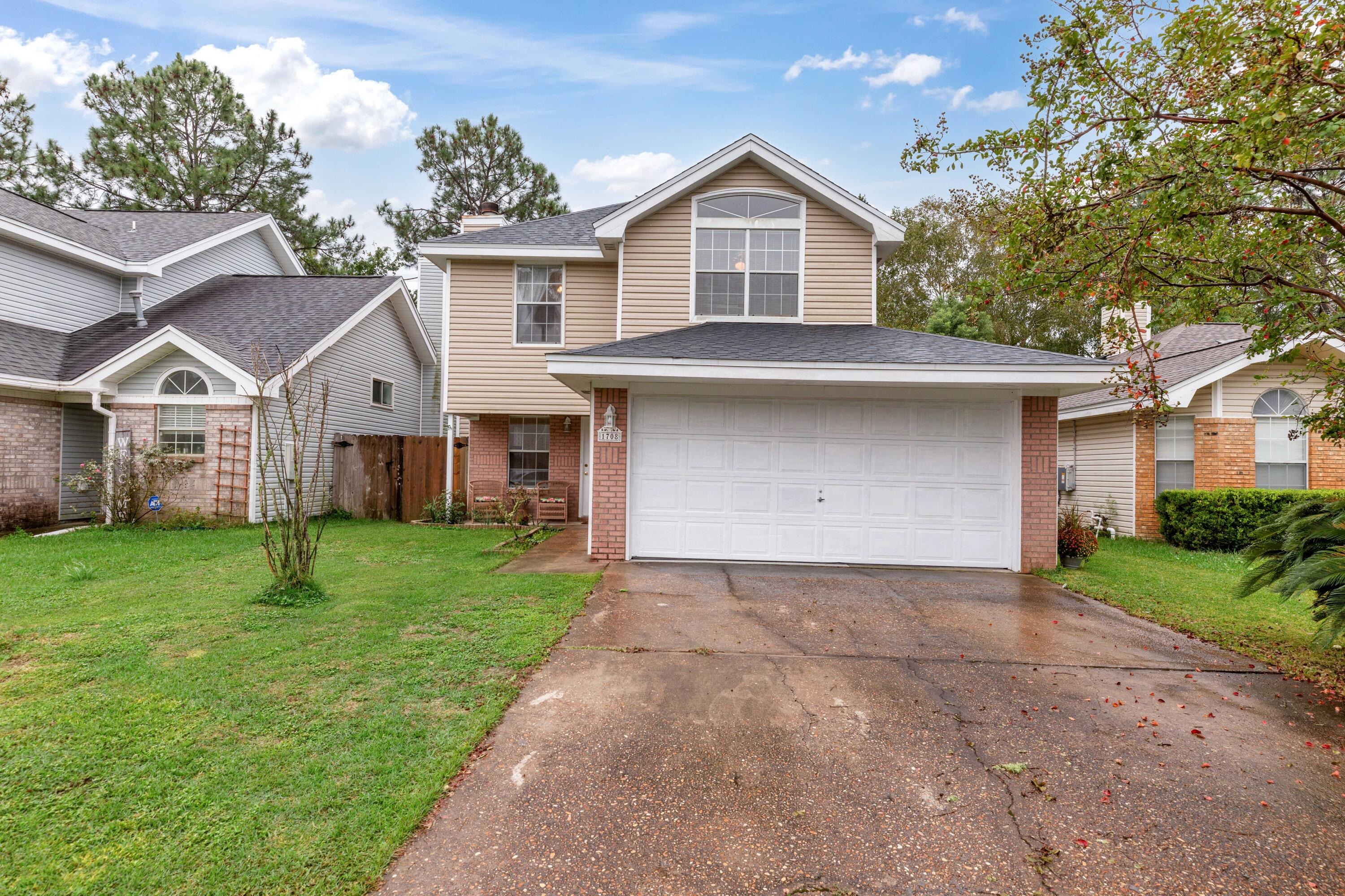 Colonial Ct, Fort Walton Beach, FL 32547