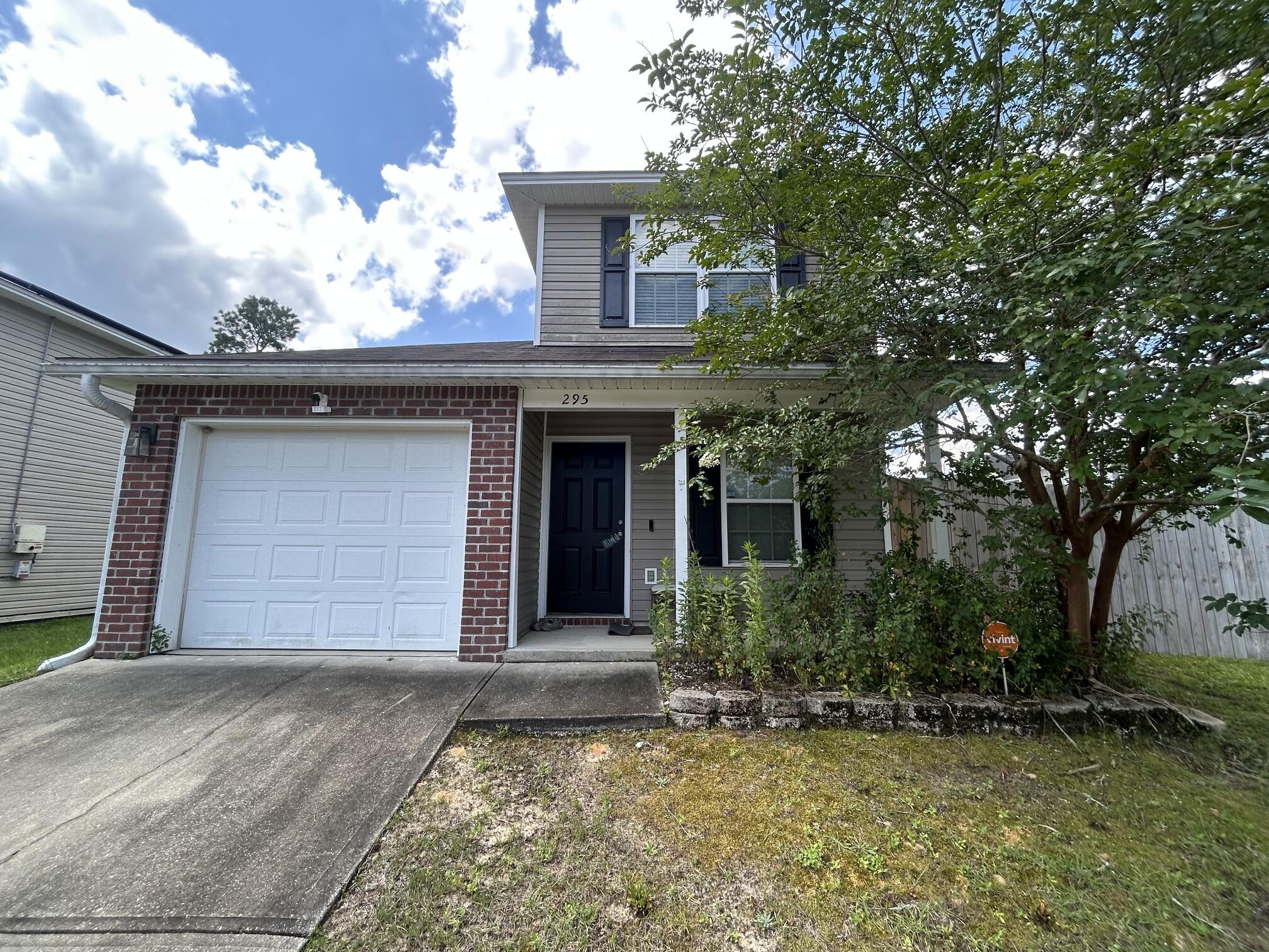 Dahlquist Dr, Crestview, FL 32539