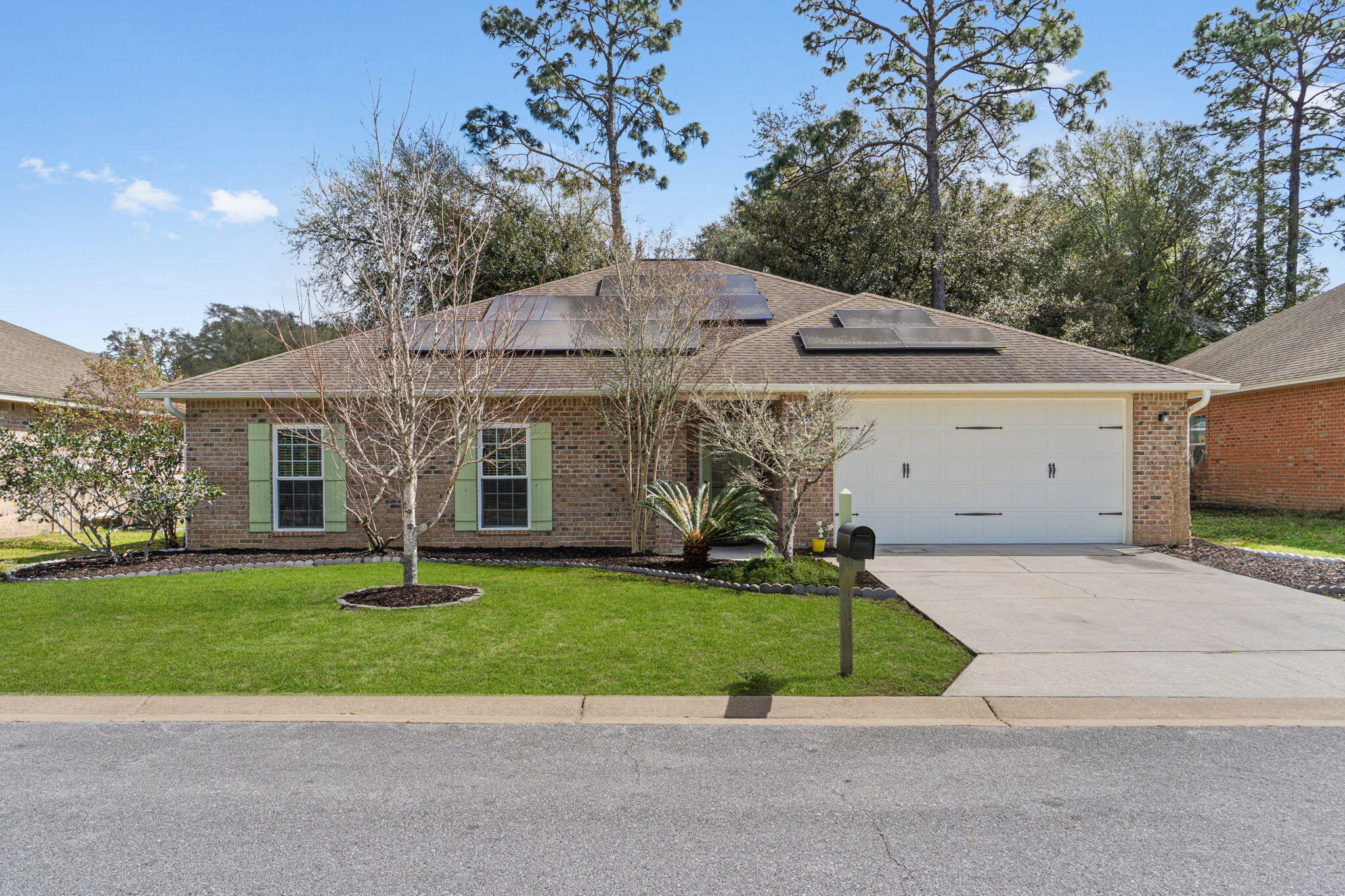Hermosa Rd, Crestview, FL 32539