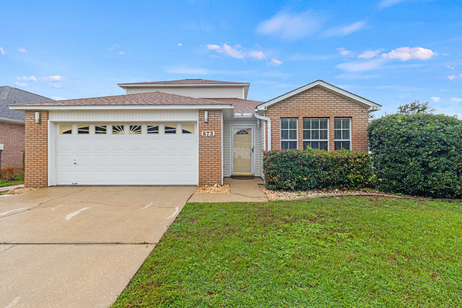 Van Dyke Dr, Shalimar, FL 32579