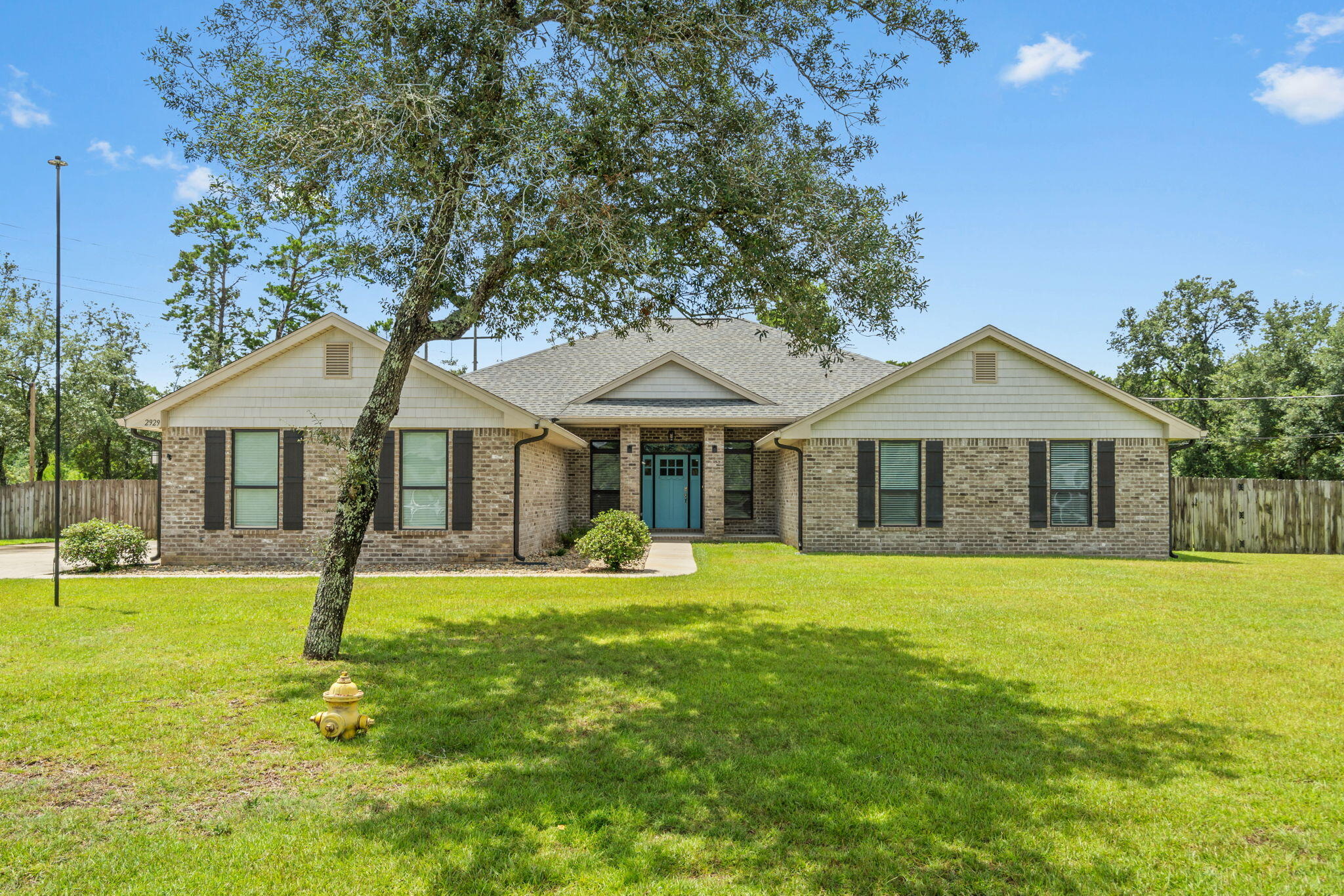 Sherwood Dr, Navarre, FL 32566