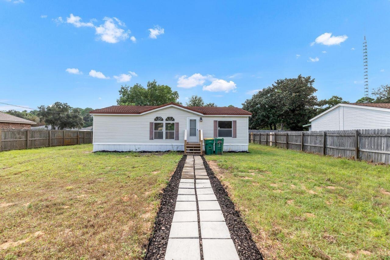 Paschel Ave, Mary Esther, FL 32569