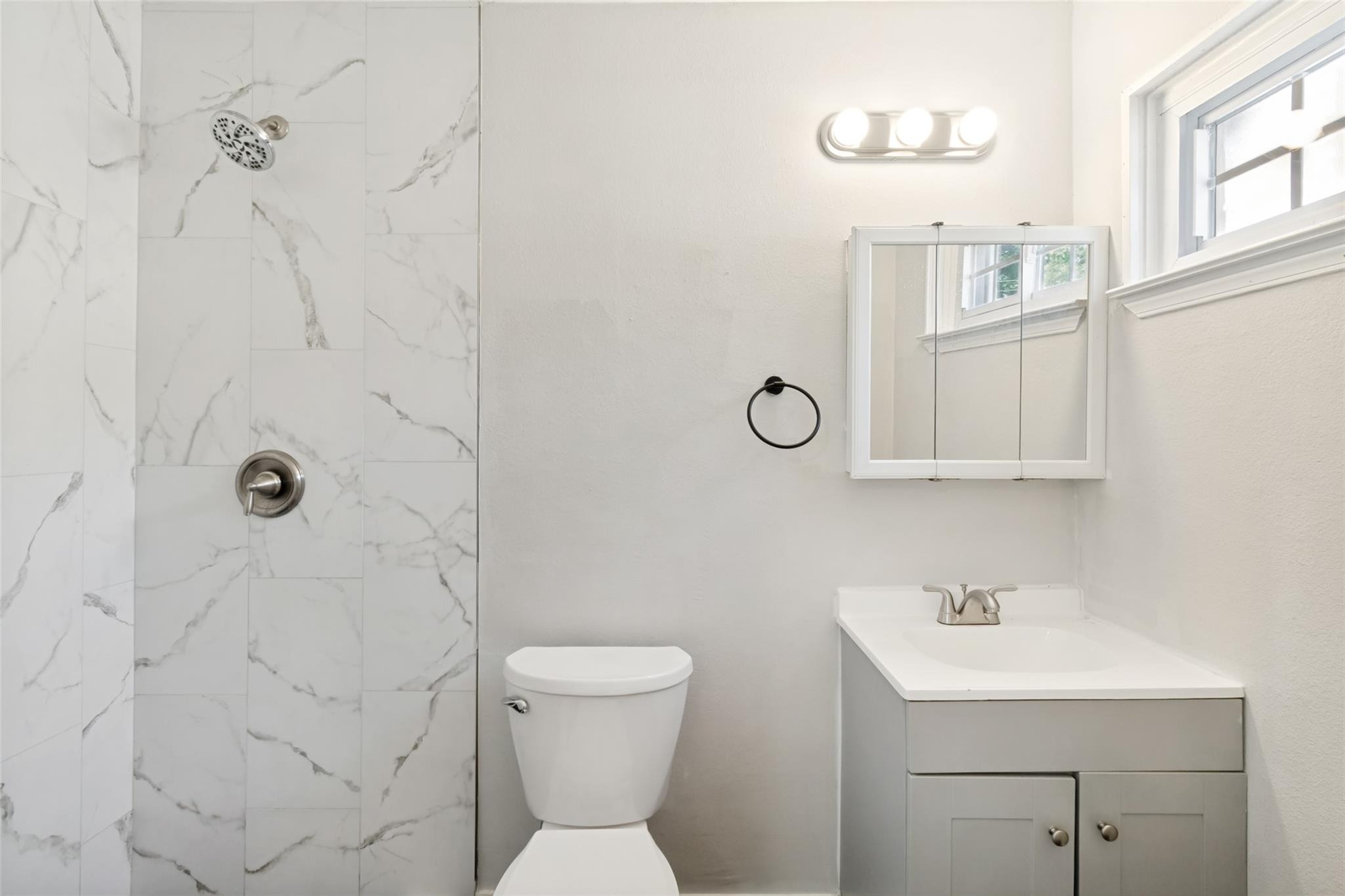 Dunaway Dr, Dallas, TX 75228