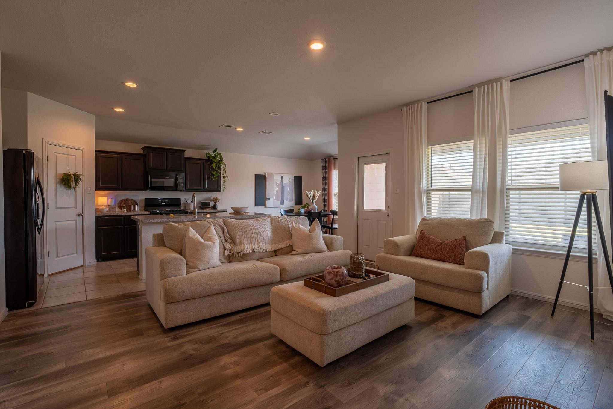 Fort Belknap Trl, Crowley, TX 76036