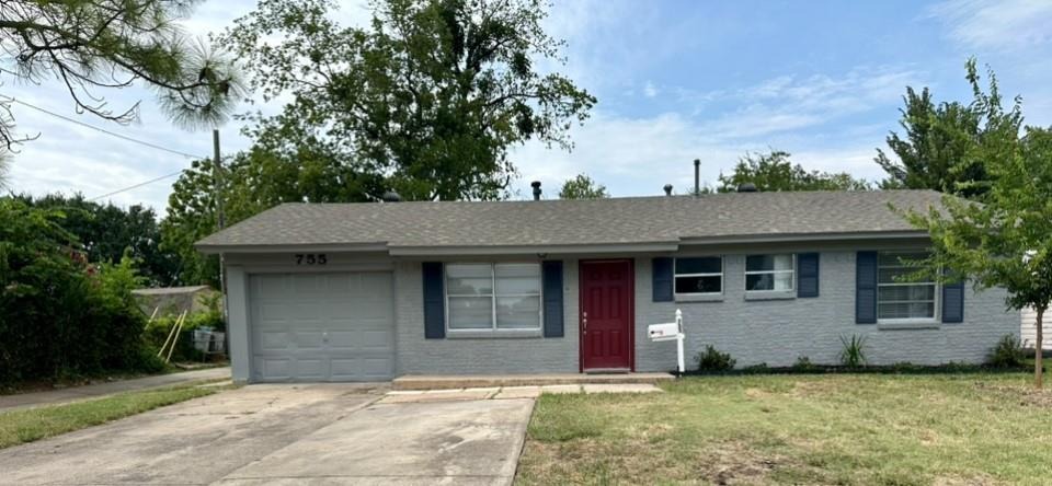 Grubb Dr, Mesquite, TX 75149