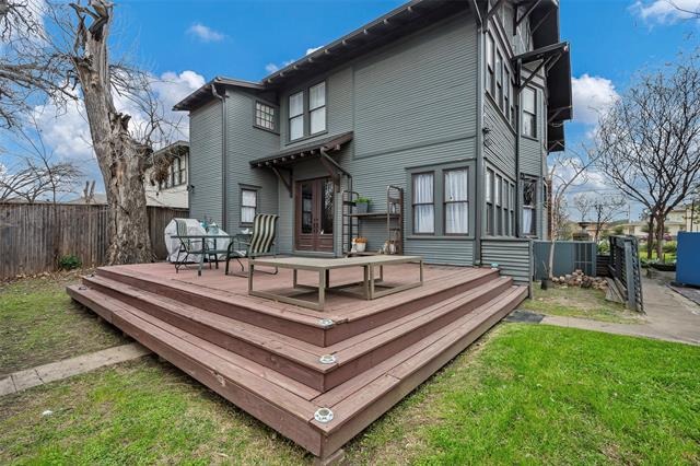 Side Ave, Dallas, TX 75226