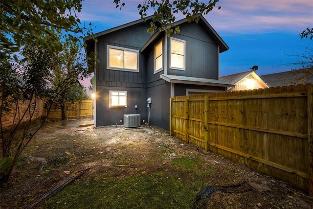 Lone Eagle Dr, Fort Worth, TX 76108