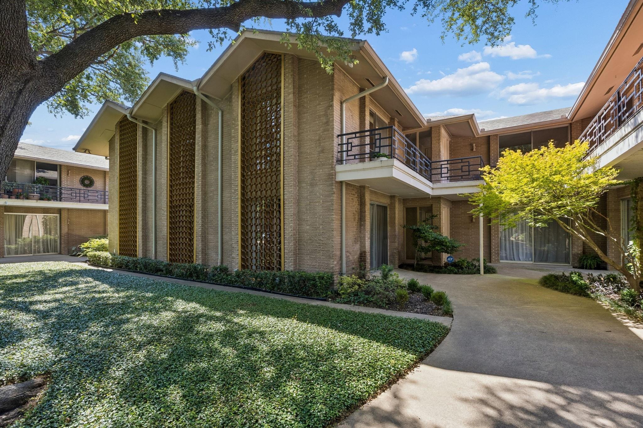 Bandera Ave, Dallas, TX 75225 #1