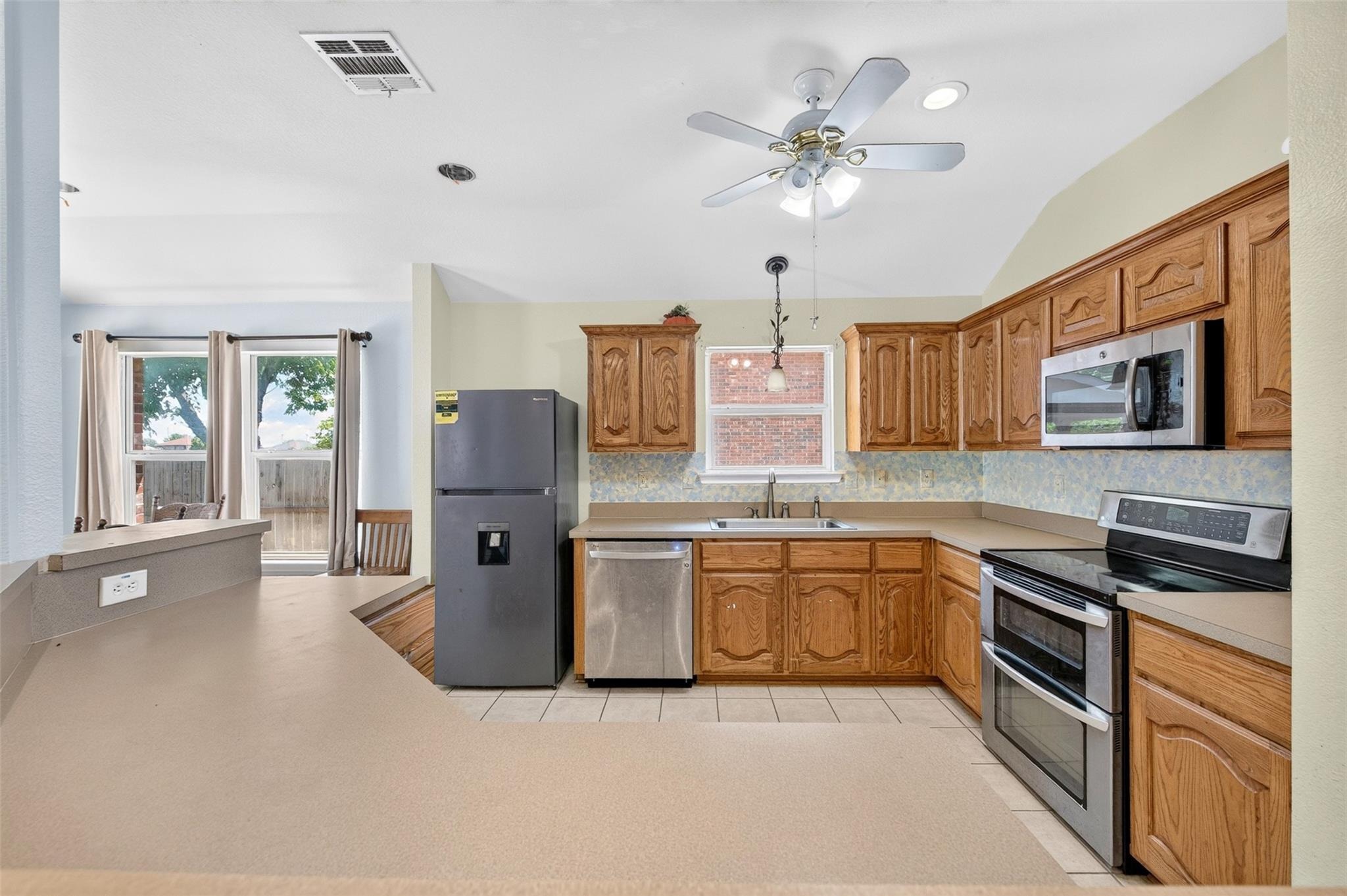 Spencer Cir, Royse City, TX 75189