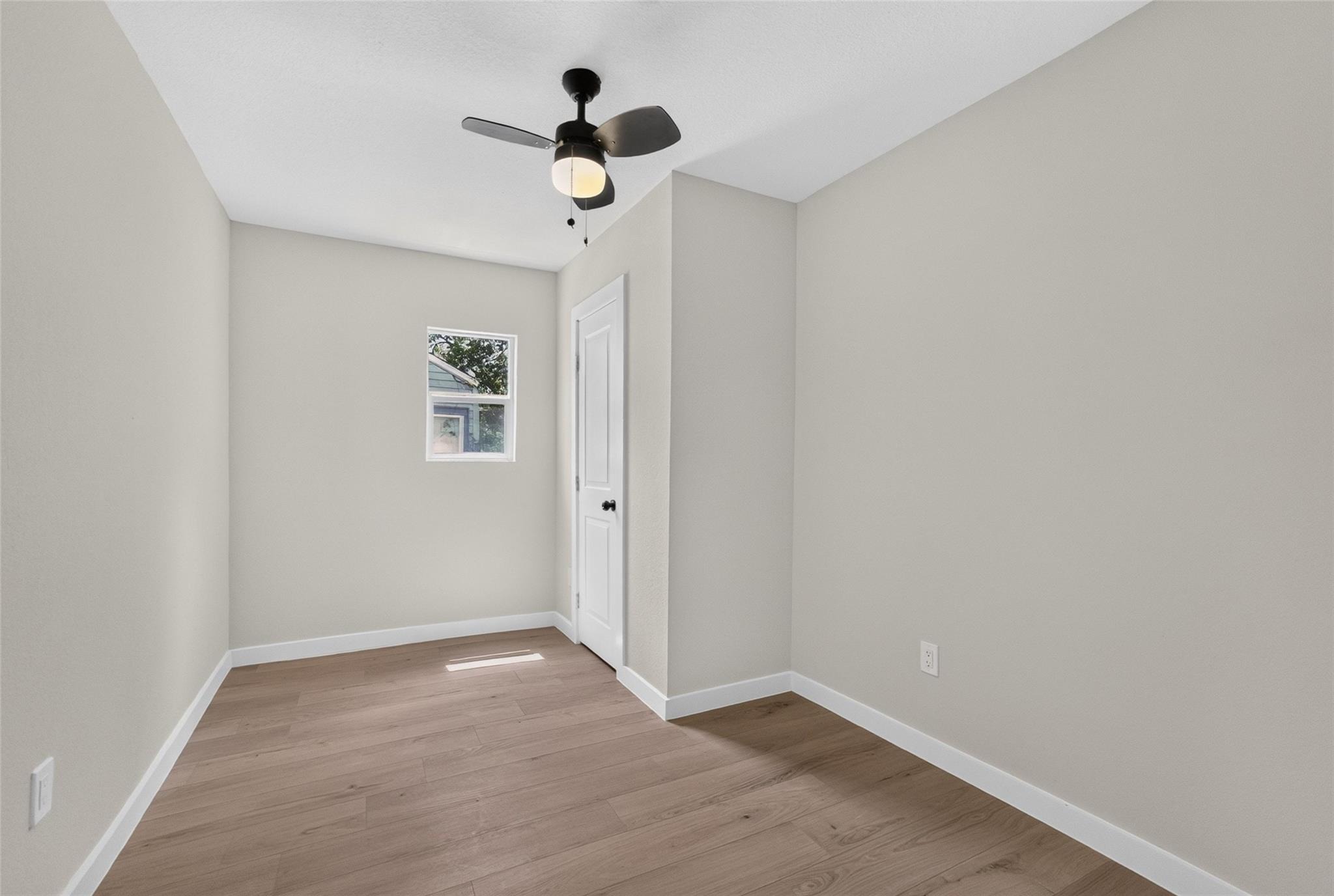 Lovers Ln, Dallas, TX 75235