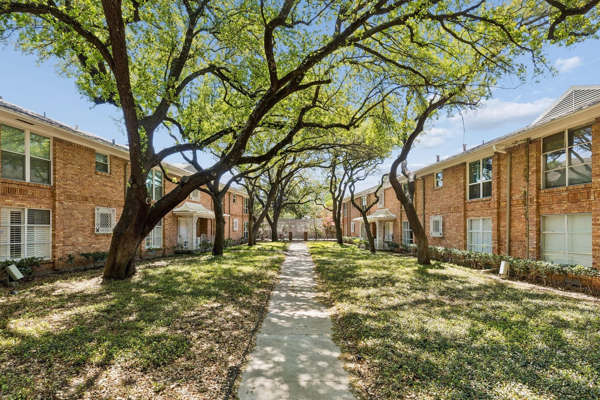 Averill Way, Dallas, TX 75225 #1