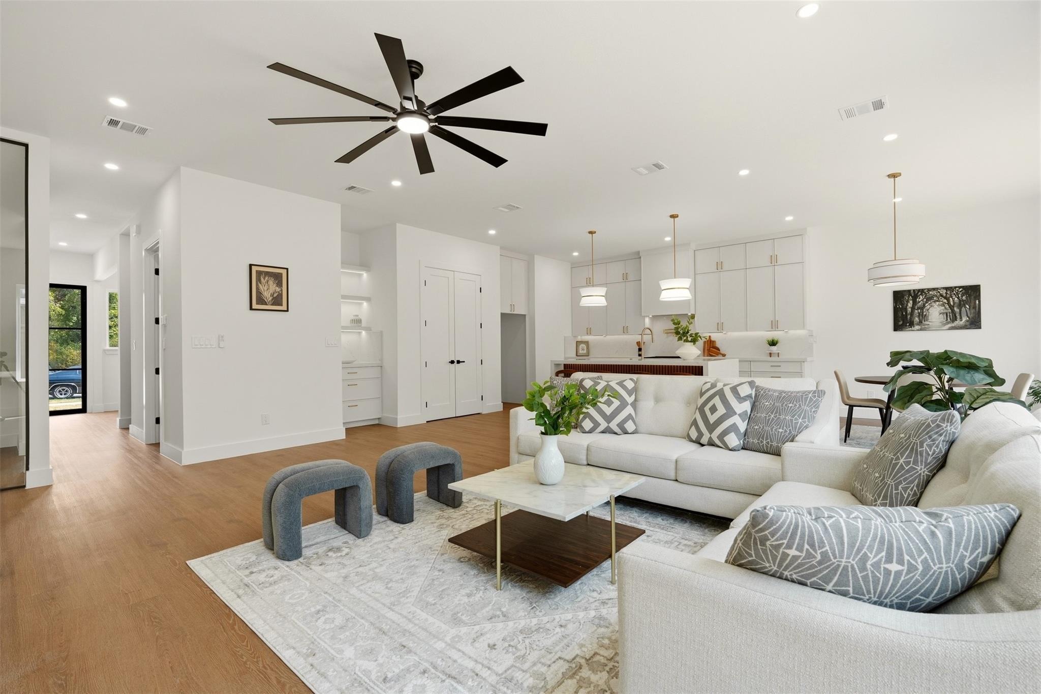 Mohawk Dr, Dallas, TX 75235 #1