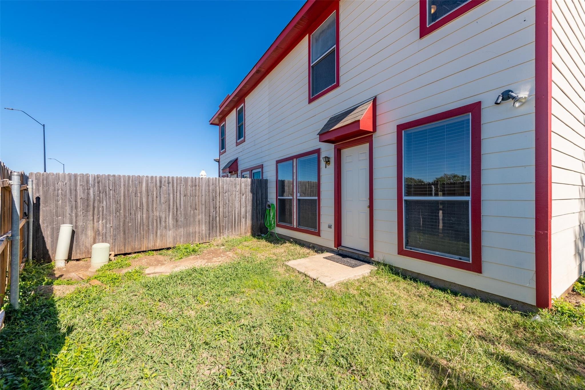 Kings Trl, Fort Worth, TX 76133 #1