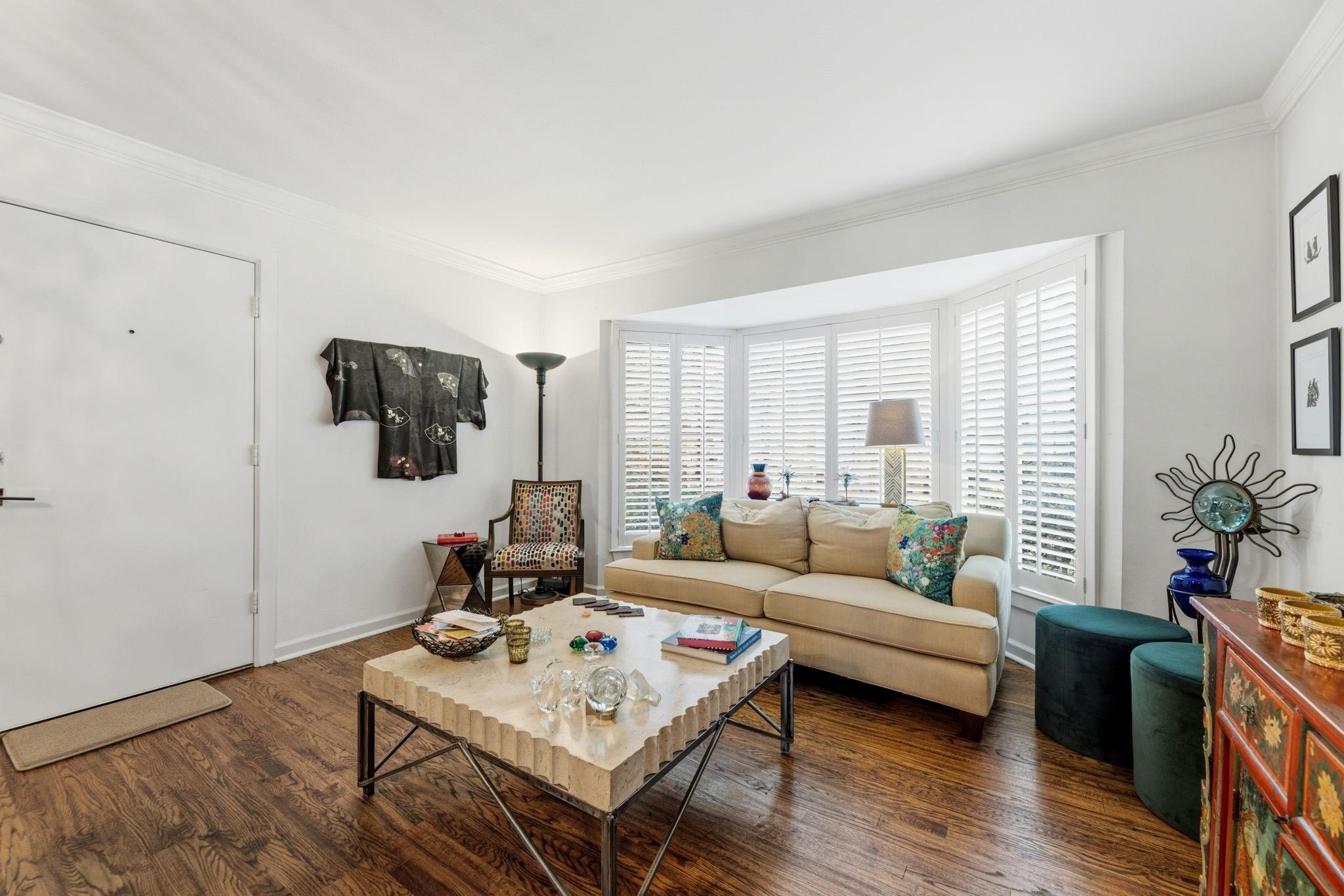 Averill Way, Dallas, TX 75225