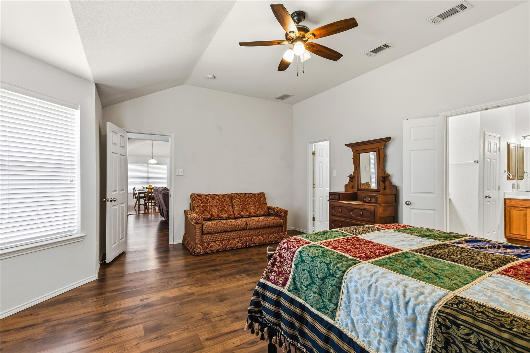 Lakeside Dr, Glenn Heights, TX 75154