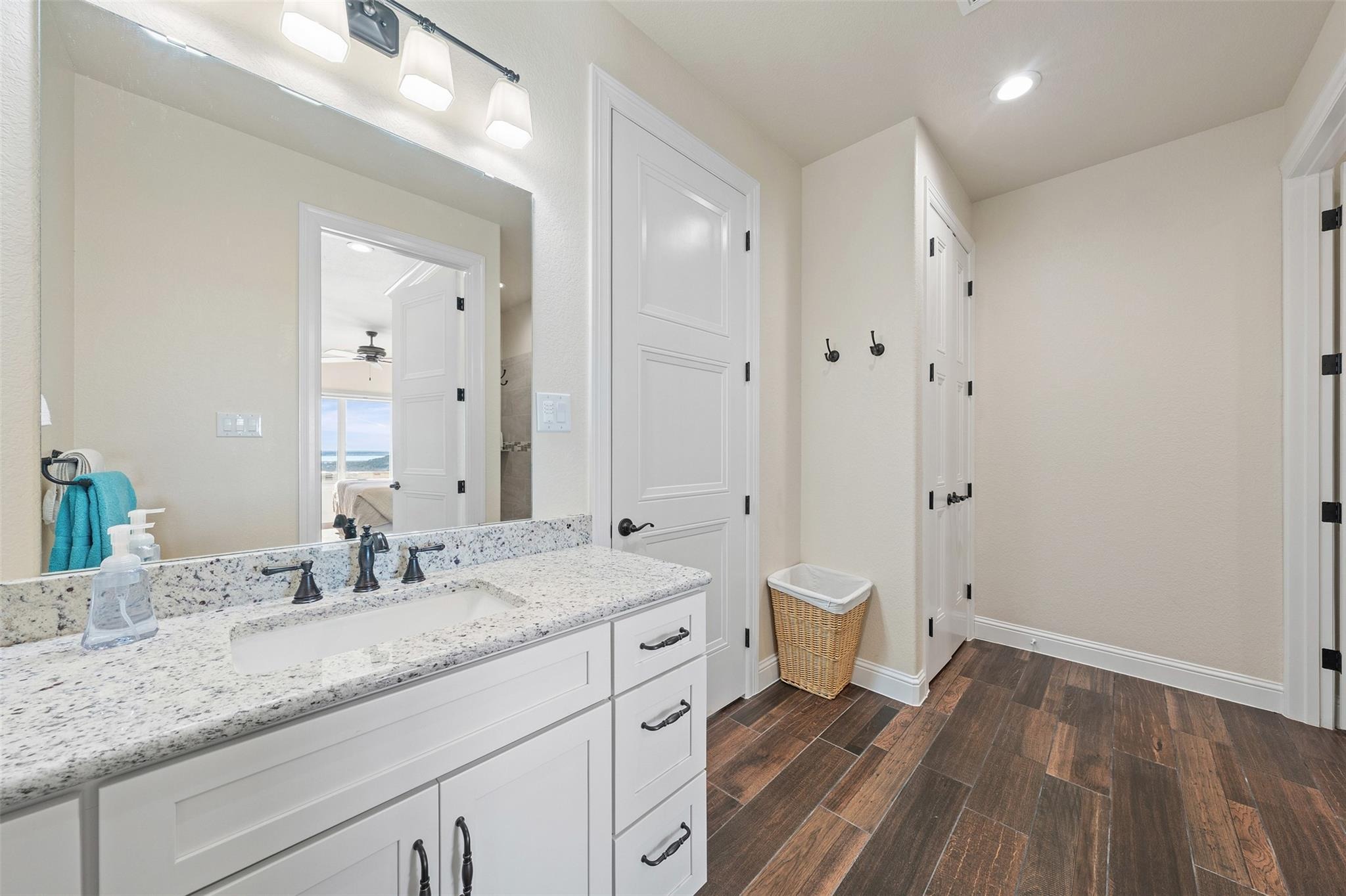 Mescalero Trl, Belton, TX 76513 #1