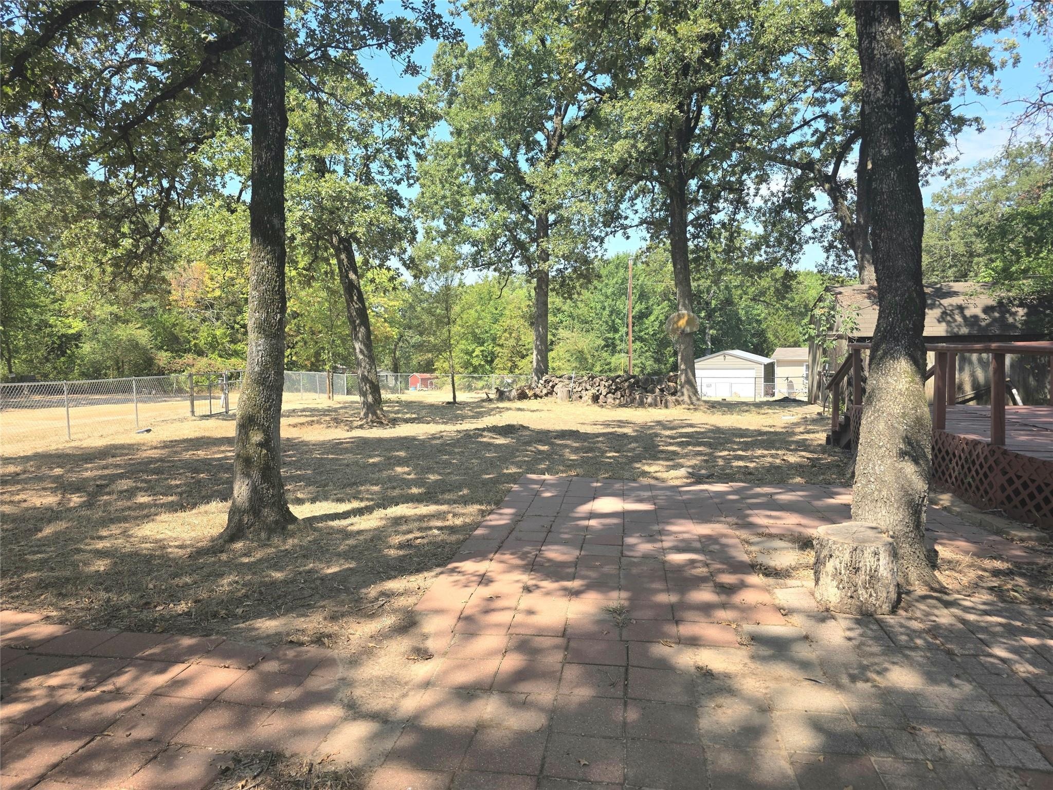 Crow St, Mabank, TX 75156