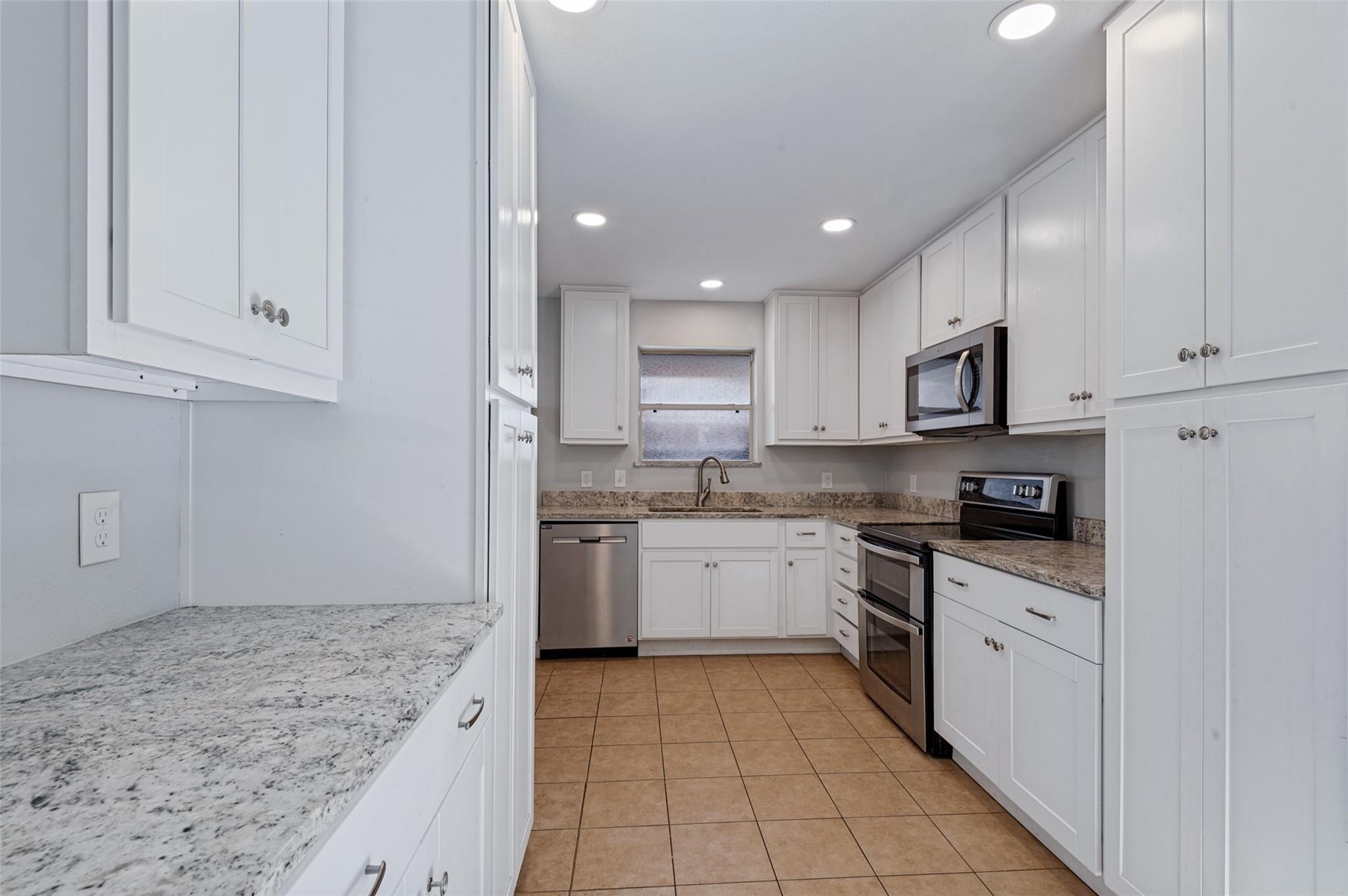Royal Oaks Dr, Irving, TX 75060 #1
