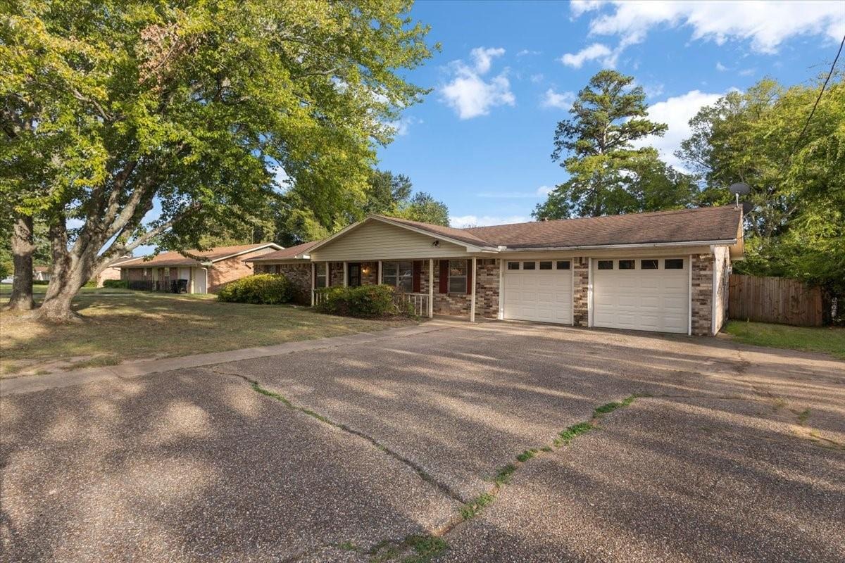 Sherwood Dr, Longview, TX 75605 #1