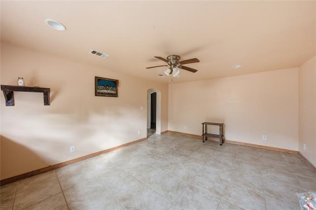 Brazos St, Groesbeck, TX 76642