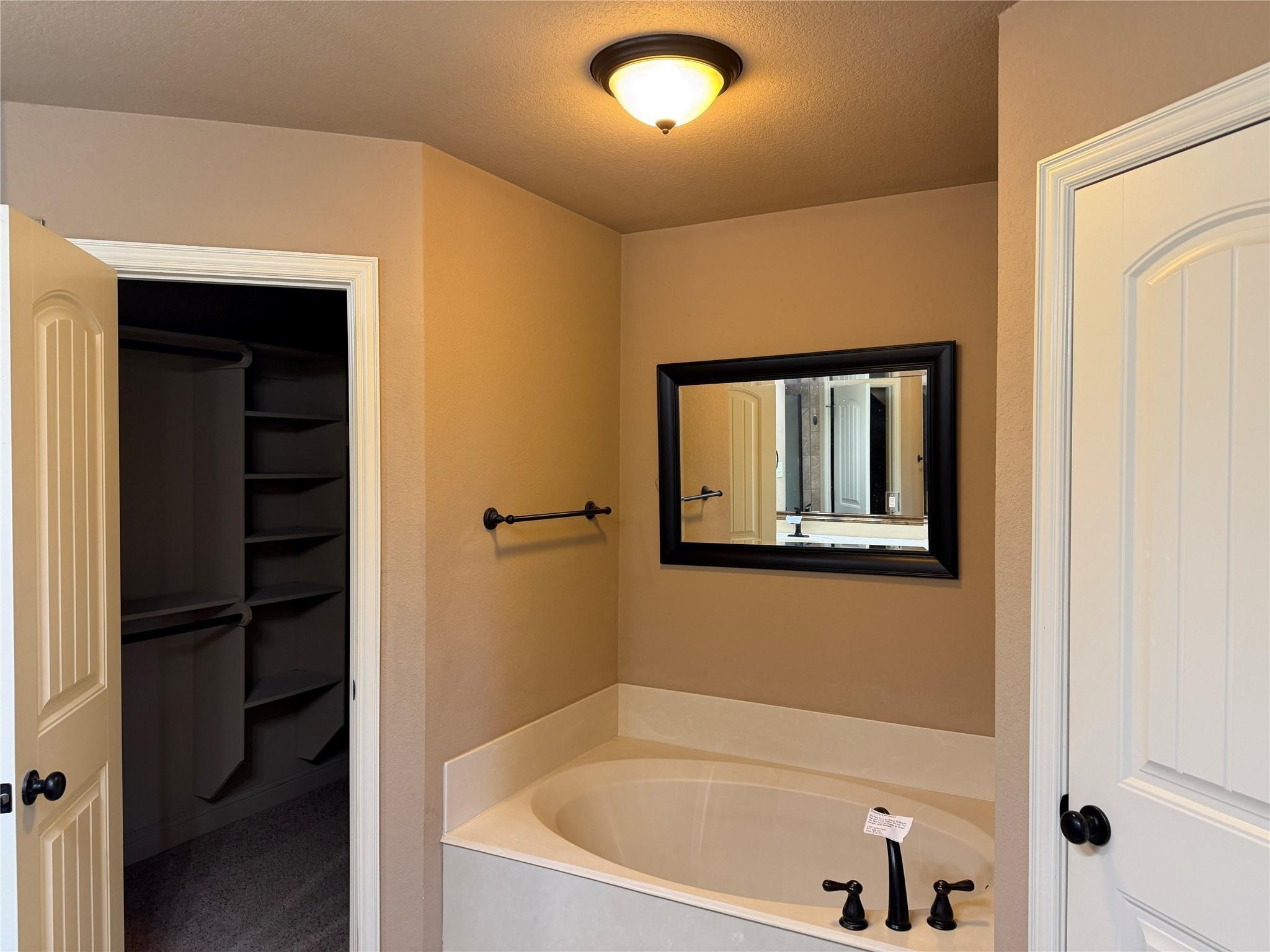 Ethan Dr, Weatherford, TX 76087