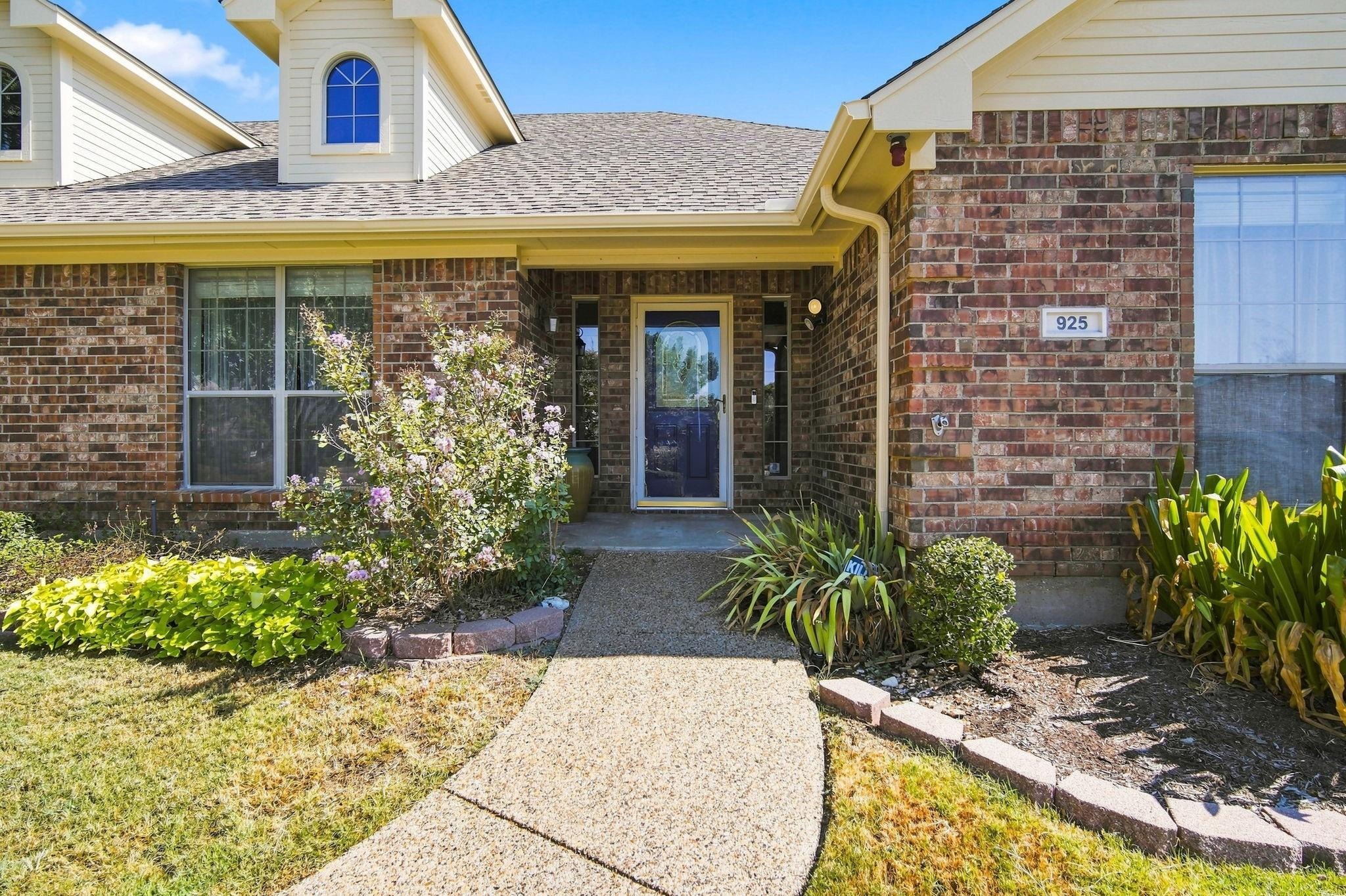 Cresthill Dr, Cedar Hill, TX 75104 #1