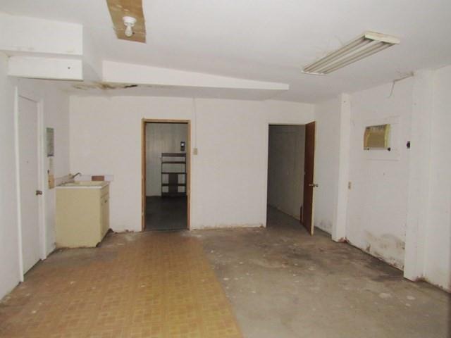 Avenue G , Clifton, TX 76634