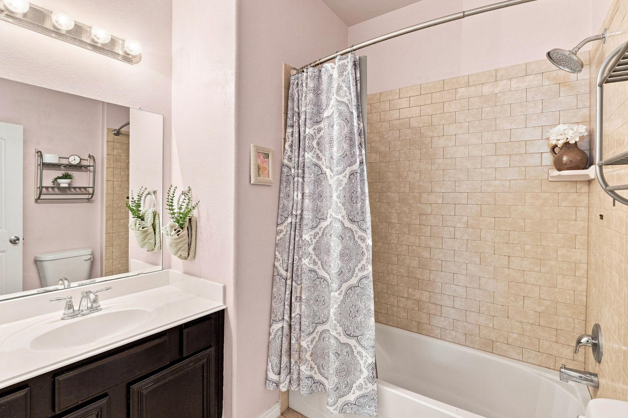 Cojimar Dr, Mckinney, TX 75070