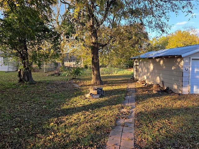 3rd St, Clarksville, TX 75426 #1