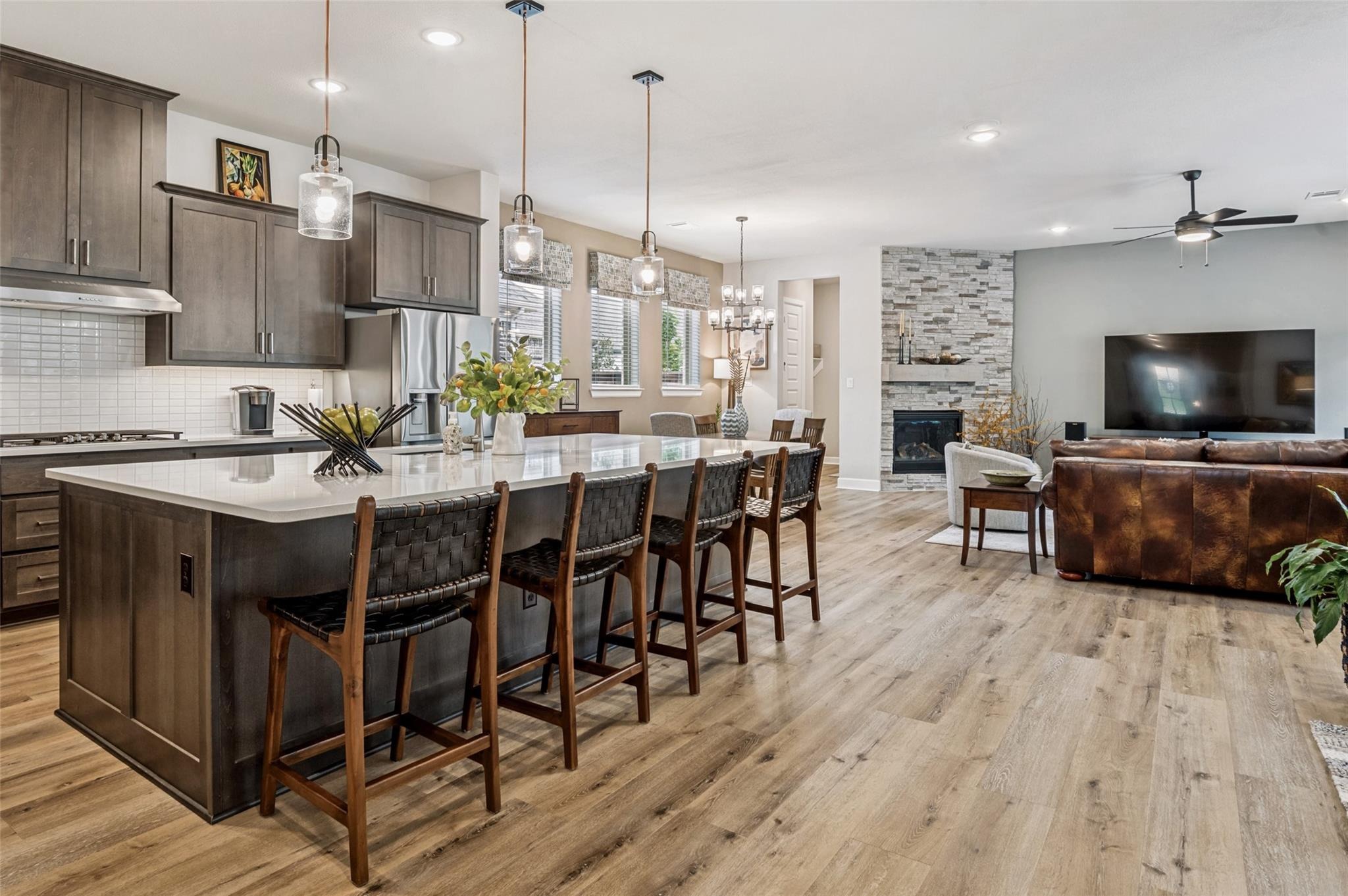 Emerald Grove Dr, Arlington, TX 76005
